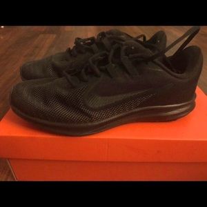Nike downshift 9. Women’s size 8.5w